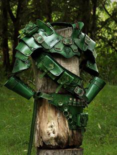 手作Cosplay服饰皮革肩甲护腕腰带铠甲套装 波兰代购 Leather㊣