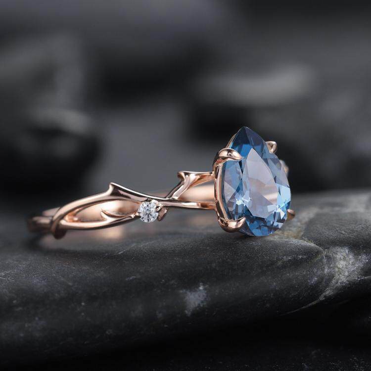 美国代购Twig◇手作复古梨形切割伦敦蓝色托帕石钻石镶嵌结婚戒指