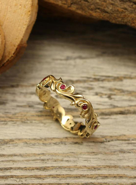 女14K黄金红宝石镶嵌葡萄藤戒指
