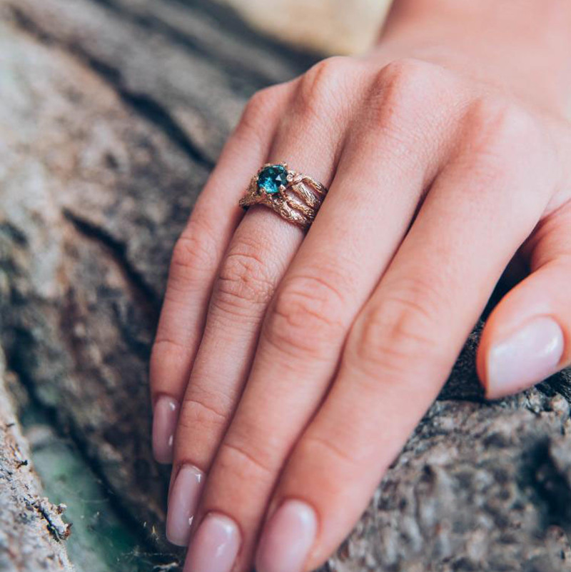 海外代购Topaz◇手作天然伦敦蓝色托帕石镶嵌树枝14K黄金结婚戒指