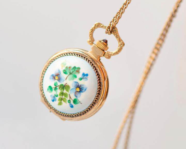 Floral㊣立陶宛代购 老式怀旧花卉图案罗马数字项链式机械怀表