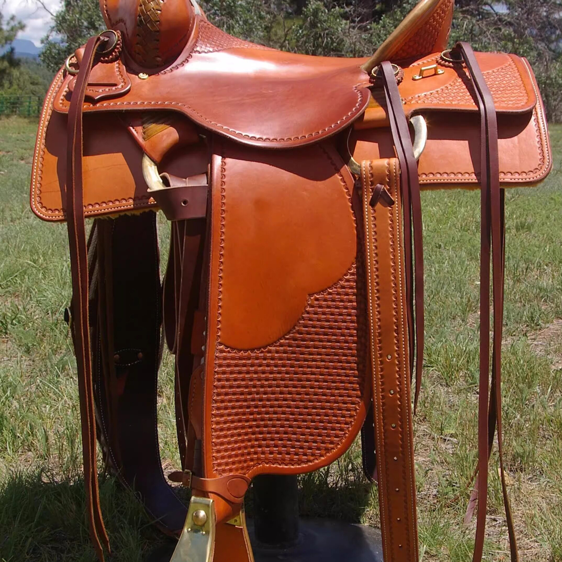 海外代购Saddle◎手作定制雕刻配套马笼头和胸带等配件西部马鞍