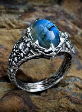 龙爪鳞片拉长石宝石镶嵌纯银戒指