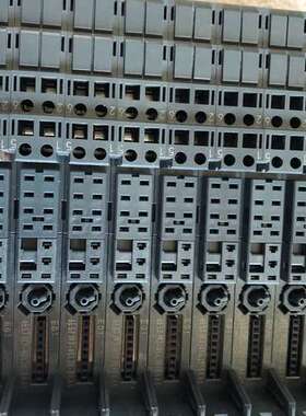 6ES7 193－4CL30－0AA0成色一般，外观完好，功