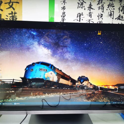 议价ThinkVision 28显示器带安卓系统触摸屏，成色如图
