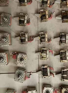 议价拆机英国PLESSEY波段开关其他请看图，东西如图，实图拍摄