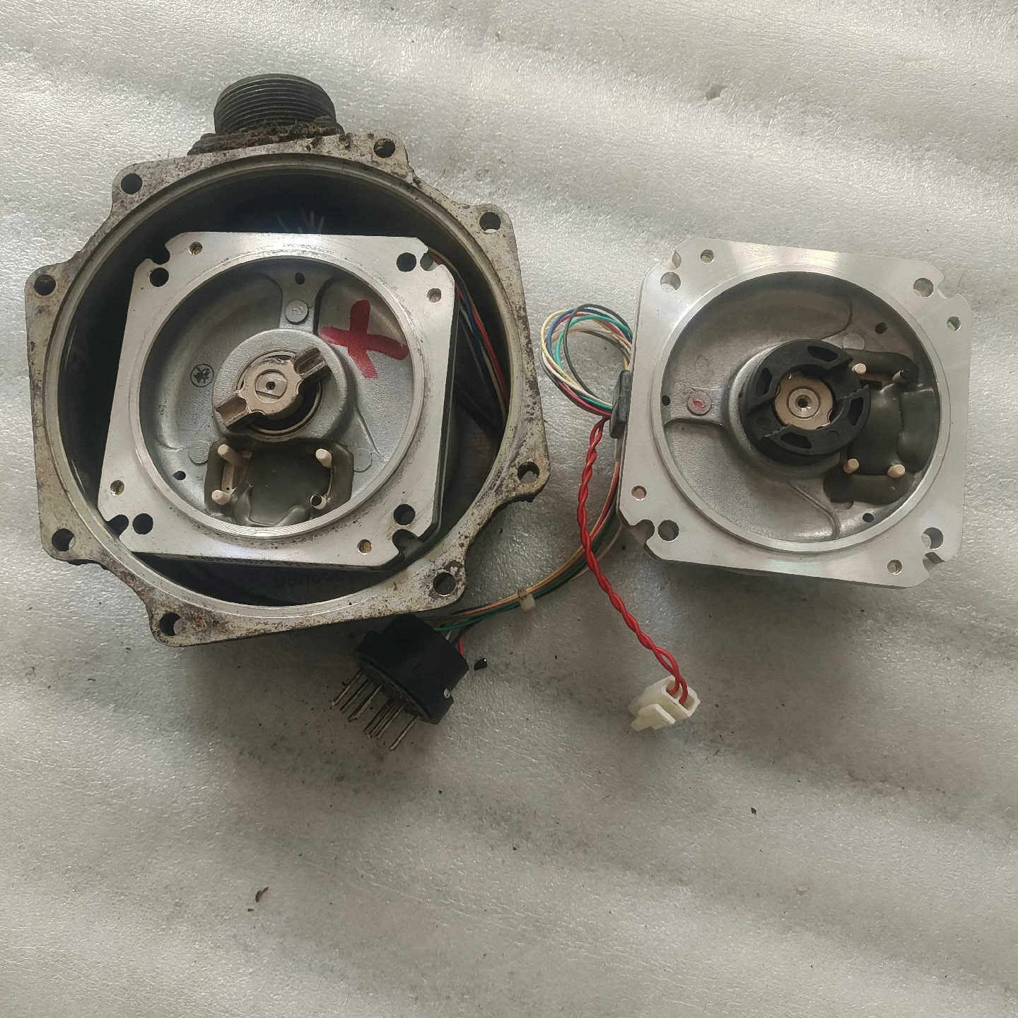 议价三菱编码器 OSA104   OSA105   OSE104