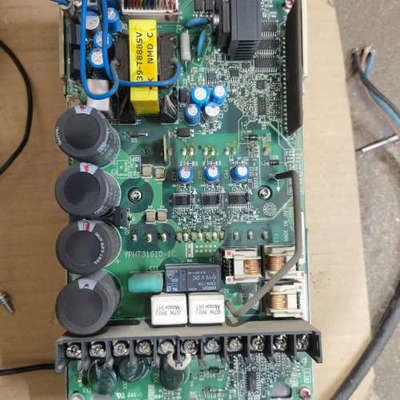 议价安川A1000变频器驱动板YPHT31610-1C，拆机成色