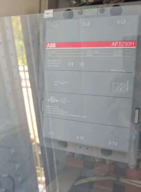 议价ABB AF1250H交流接触器，成色几乎全新。型号AF12