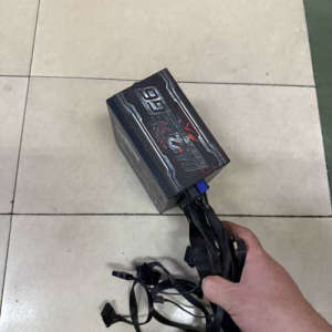 议价金河田DAZZLE G6电源，额定600W全模组。主板24p