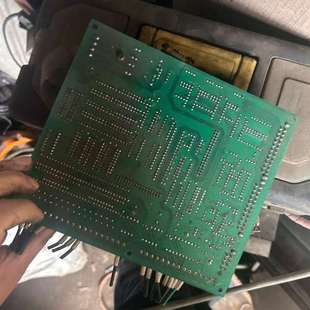 议价约克YS螺杆机AWHC 025W3 L100电流检测板电路板