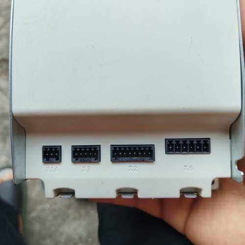 议价费斯托马达控制器CMMO-ST-C5-1-DIOP，二手拆机