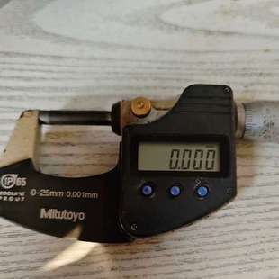 议价三丰数显千分尺293-240 千分尺,功能正常,成色如图