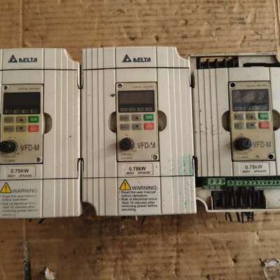 议价台达变频器VFD007M43B，二手物品，同款三台成色如图，