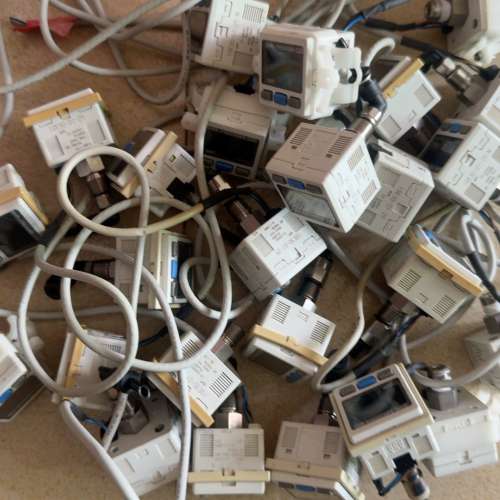 议价SMC原装数显压力表压力控制开关ISE30-01-25:-0