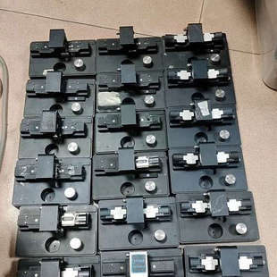 议价的18个光纤对准器,光纤快速偶合器,现在还有少配件,便