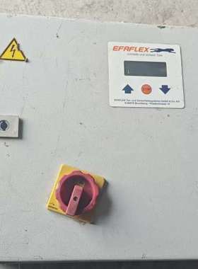 议价lenze控制柜E82EV152-2C900拆机的efafl