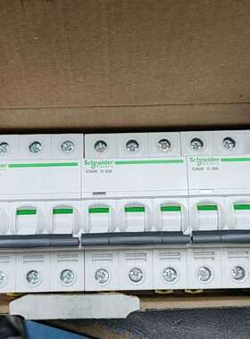 议价全新小型断路器A9F19325