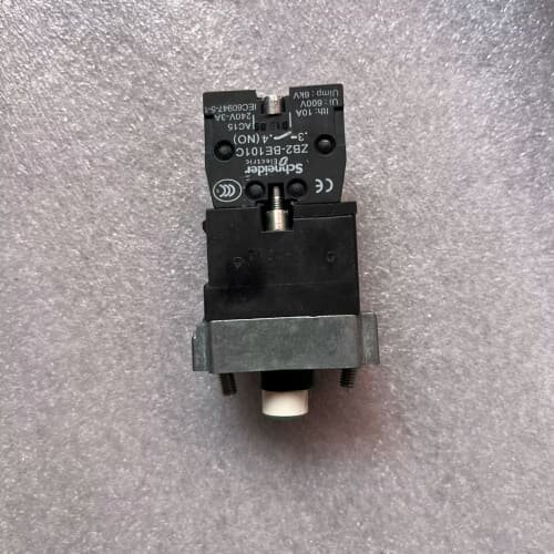 议价全新带灯按钮开关ZB2BWM42C，原装正品带原厂