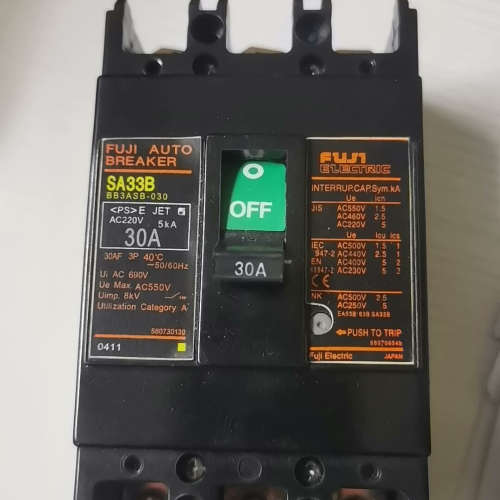 议价SA33B  3P 30A 原装正品富士FUJI 断路器