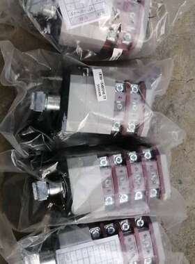 议价万能转换开关带锁LW38A-164B0346/2Y，60个，