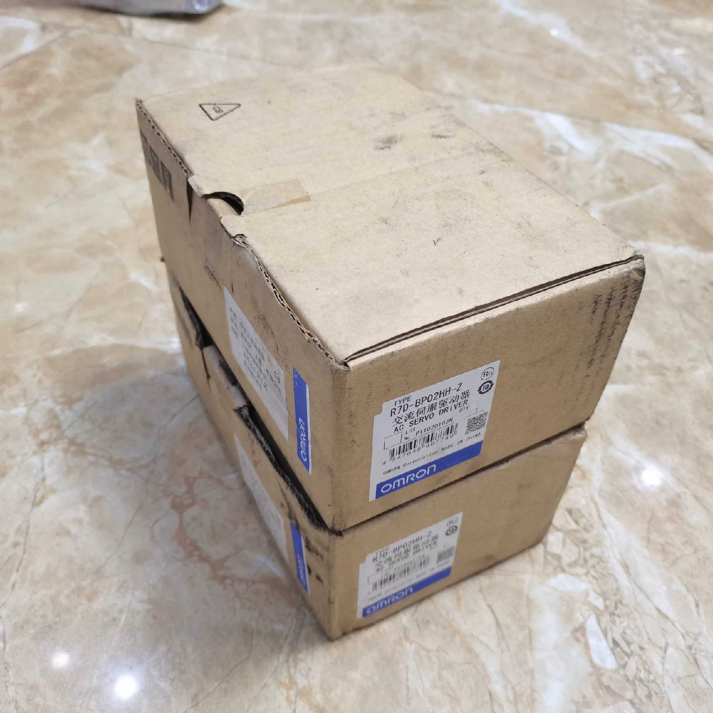 议价全新伺服驱动器R7D-BP02HH-Z 图片，