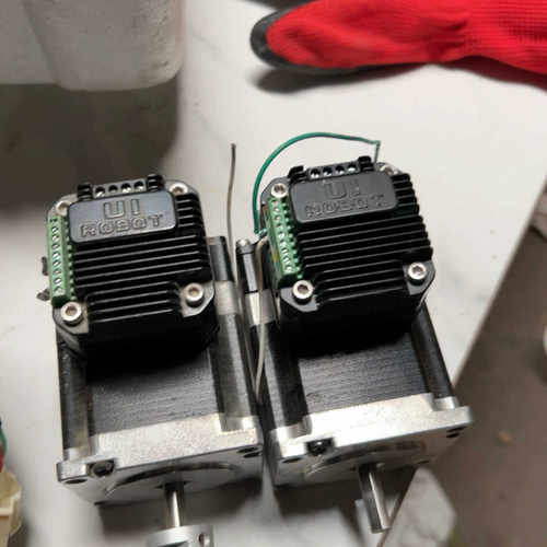 议价UIrobot电机 UI57-56-2804A拆机 外观可可