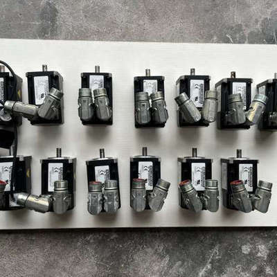 议价科尔摩根伺服电机，AKM21C-ACBNC-00，0.32k