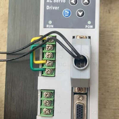 议价BIMA伺服驱动器  EP8 3a 拆机，好，功能正常，有