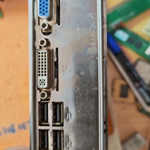 议价昂达H81主板带G1840正常使用尺寸19x17