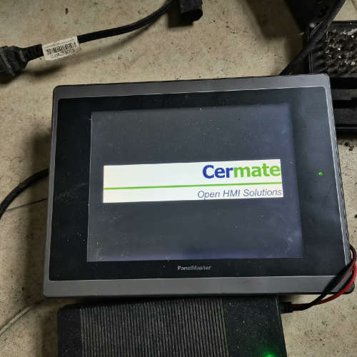 议价GX608-TST4B-F5R4台湾人机界面触摸屏。成色如图