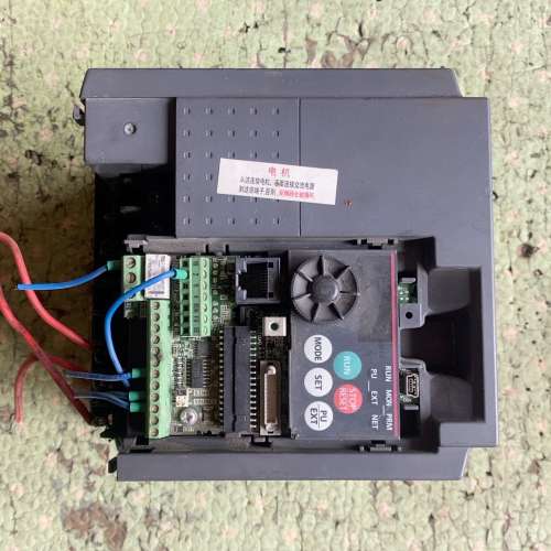 议价拆机三菱FR-E740，3.7K变频器，外观正常使用痕迹，实