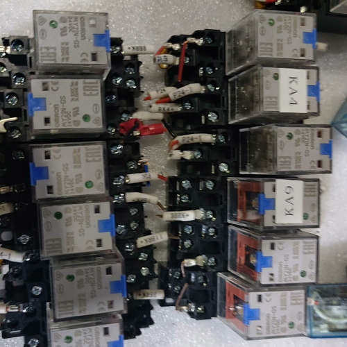 议价拆机件继电器  MY2IN-GS 24VDC