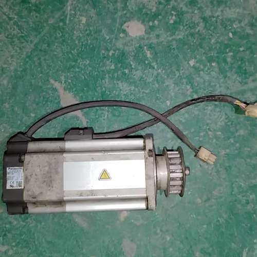 议价MHMD082P1V A4伺服电机750W 二手正品
