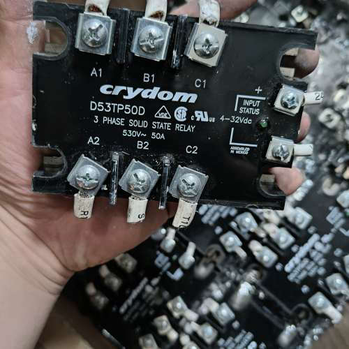 议价D53TP50D快达三相固态继电器50A直流控交流   三相