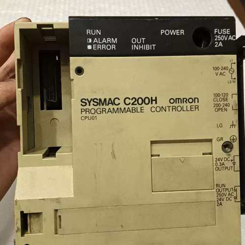 议价plc主机模块C200H-CPU01