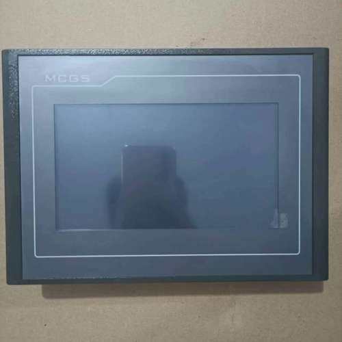 议价昆仑通态7寸触摸屏，型号TPC7072GT，成色95新，装机