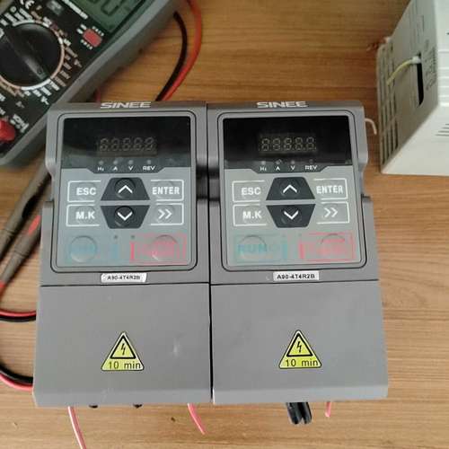 议价正弦变频器A90-4T4R2B