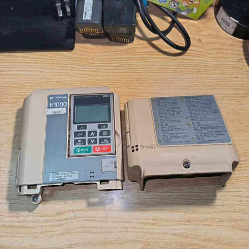 议价YASKAWA安川H1000变频器配件，外壳上下盖板/面板盖