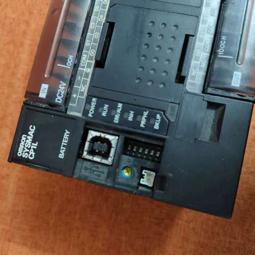 议价PLC，SYSMAC   CP1L实物拍照