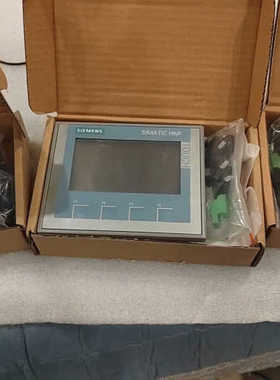 议价KTP400   6AV2 123-2DB03  成色