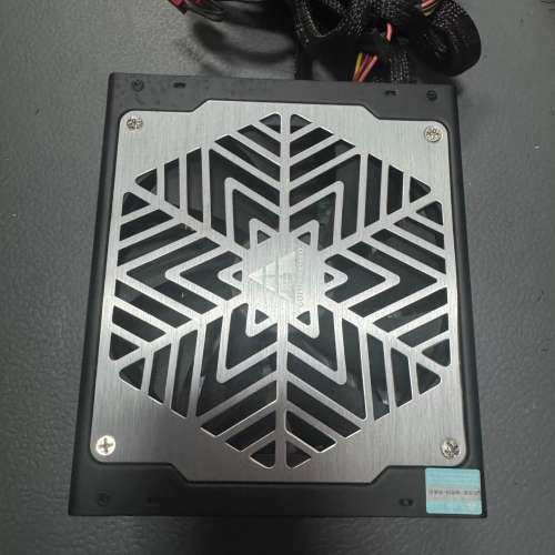 议价金河田GF500P电源，Z监制合作款，额定500W白金牌，成