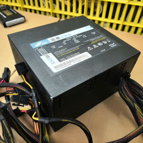 议价10C-全汉蓝暴经典版 额定功率550w电源