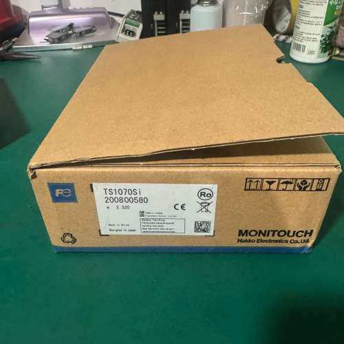议价全新的富士触摸屏TS1070SI