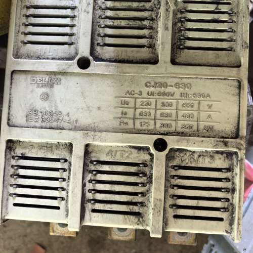 议价CJ20-630交流接触器，380V电压，功能完好。二手的不