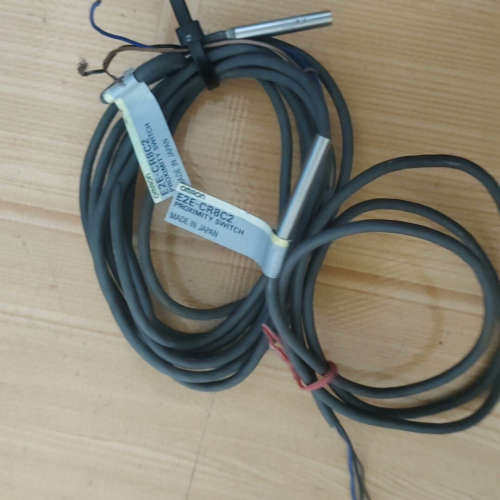 议价光电传感器E2E-CR8C2接近传感器二手拆机 2
