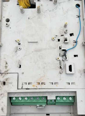 议价安川变频器CIPR-GA70B4044ABBA-AAAAAA