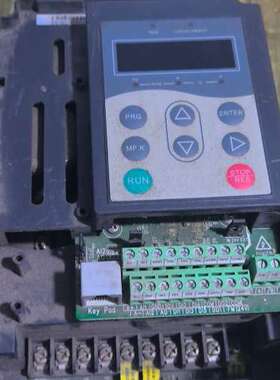 议价汇川变频器md280nt2.2gb成色型号样式如图有需要的看