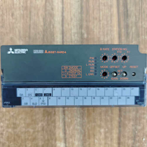 议价三菱AJ65BT-64RD4远程模块，原装拆机，成色漂亮，功
