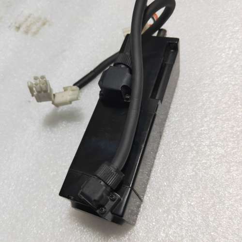 议价禾川伺服电机SV-X3MM010A-B2LN，100w，带刹